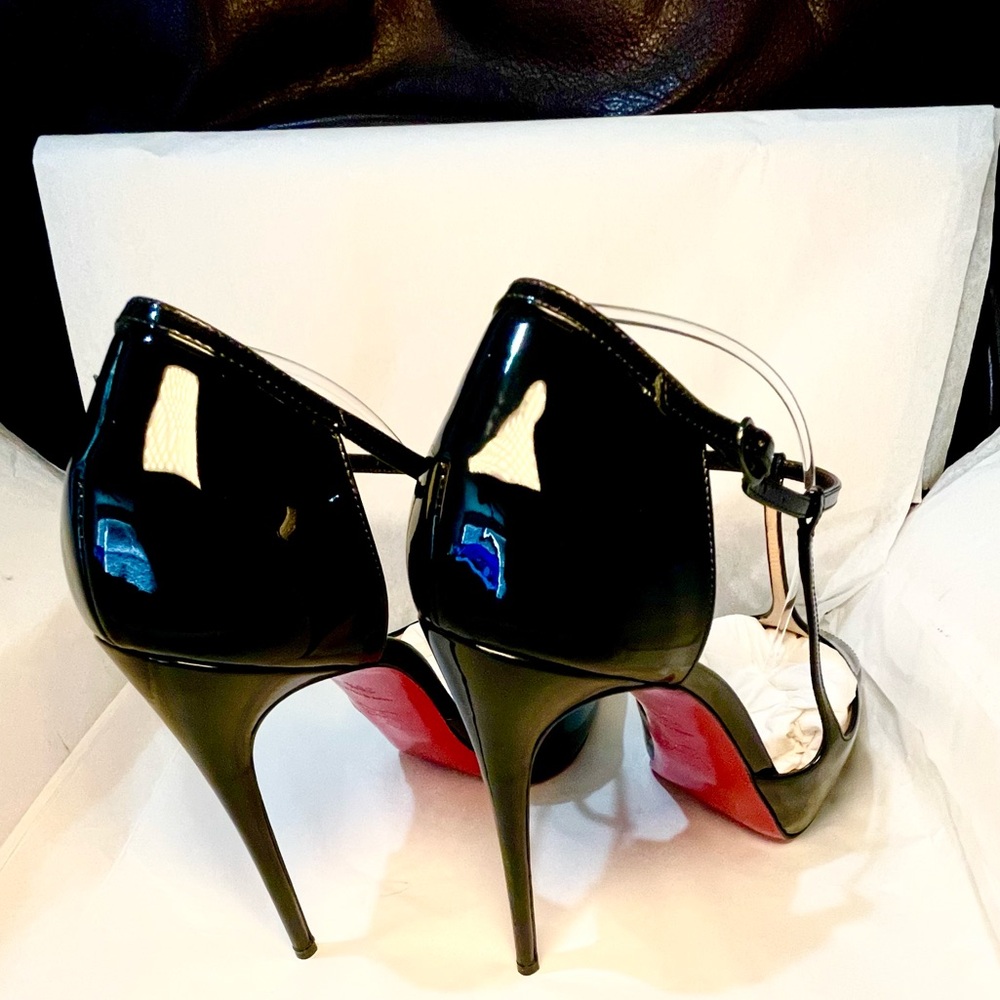 Christian Louboutin caged ankle strap peeptoe pumps. Glossy patent black 38.5 - Picture 4 of 14